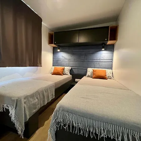 בית נופש Family Grand De Luxe Mobilhome סלצה