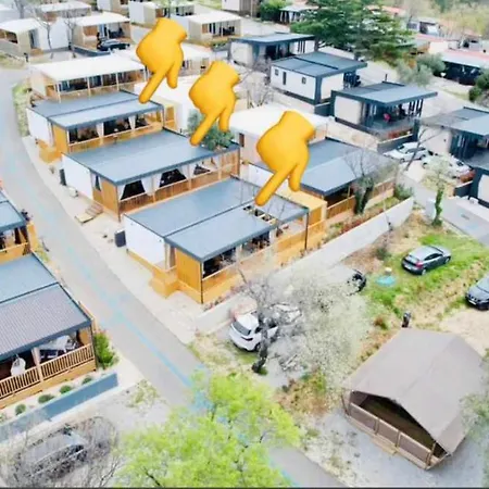 Family Grand De Luxe Mobilhome בית נופש סלצה