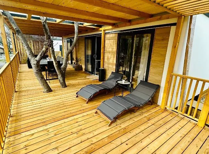 Family Grand De Luxe Mobilhome Case de vacanță Selce